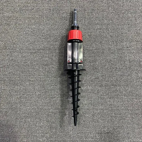 Plastična konica za tla